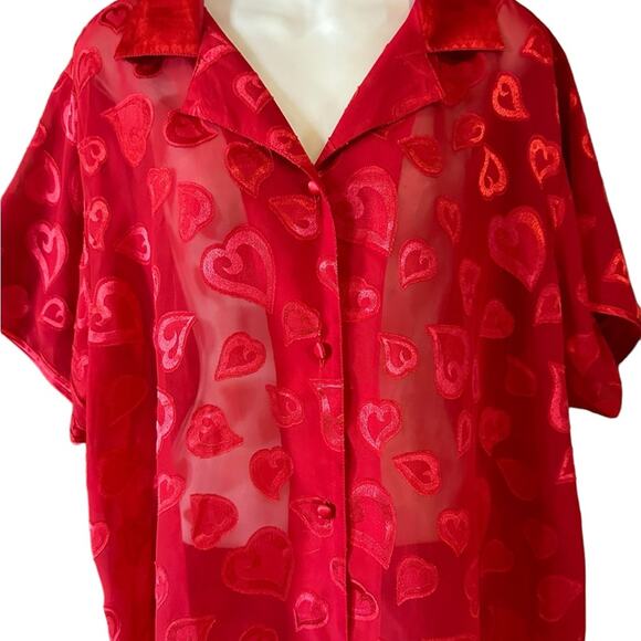 Sophia by Delicates Women’s XL Sheer Red Valentine Button Up Short Gown - Picture 3 of 7
